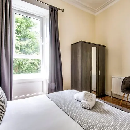 Stunning 5 Bedroom Apt, Close To City Centre, Sec, Hydro And Motorway Glasgow Exterior photo
