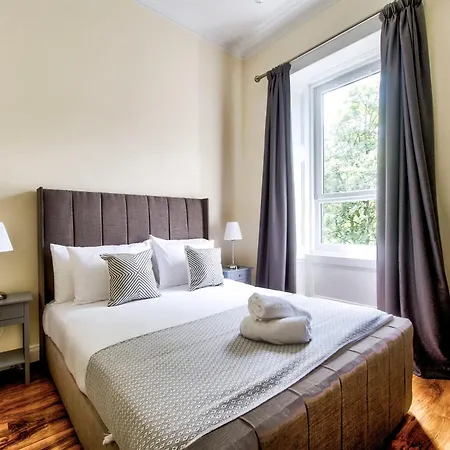 Stunning 5 Bedroom Apt, Close To City Centre, Sec, Hydro And Motorway Glasgow Exterior photo