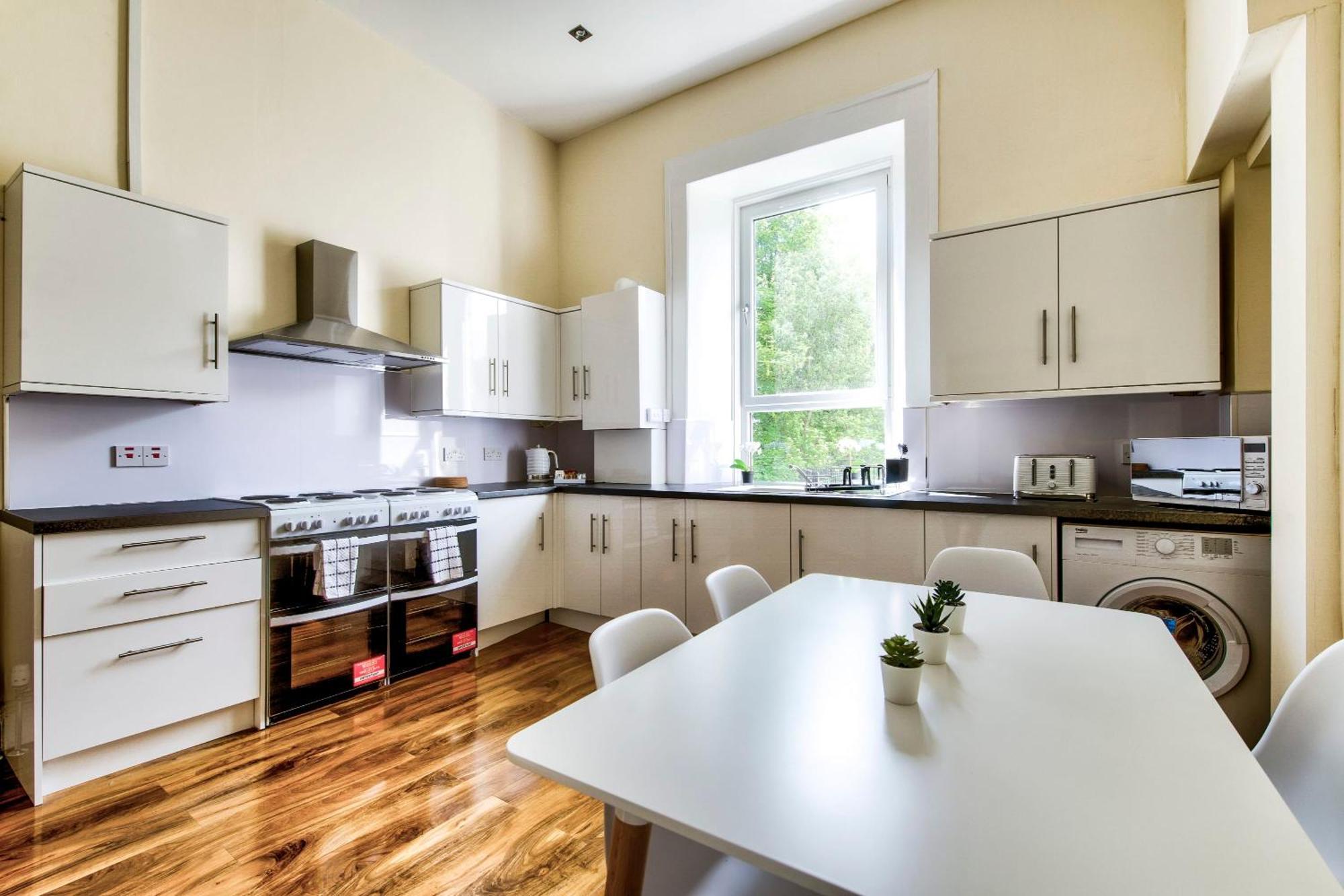 Stunning 5 Bedroom Apt, Close To Centre, Sec, Hydro And Motorway Apartamento Glasgow